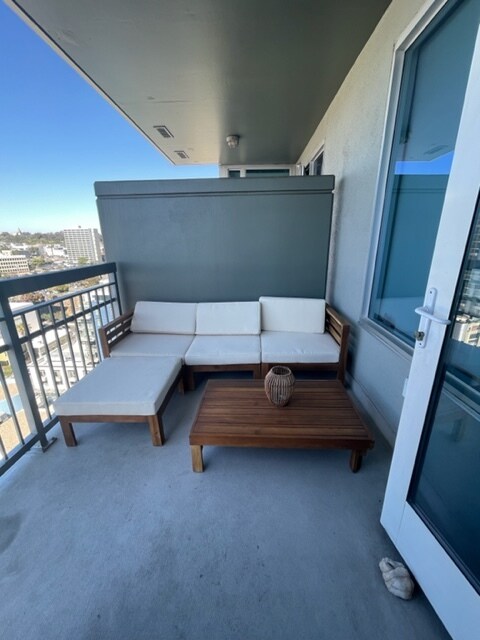 Balcony - 300 W Beech St