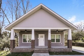 Building Photo - 2112 Middale St