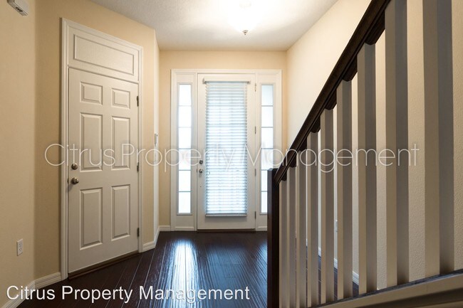 Foto del edificio - 9313 Sweet Maple Ave