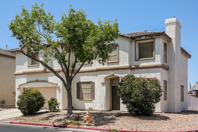 Foto del edificio - 5443 Goldenroot Ct
