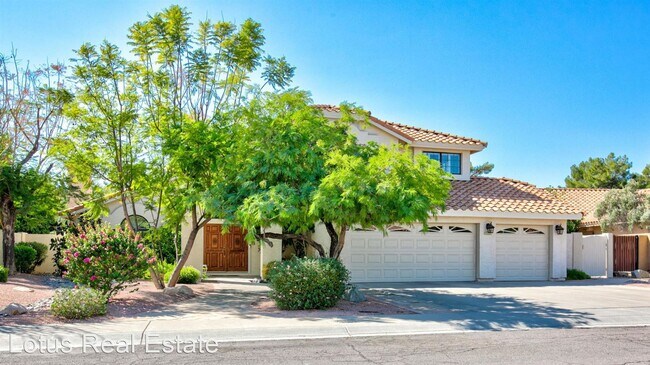 Foto del edificio - 5 br, 3 bath House - 133 E Stacey Ln.