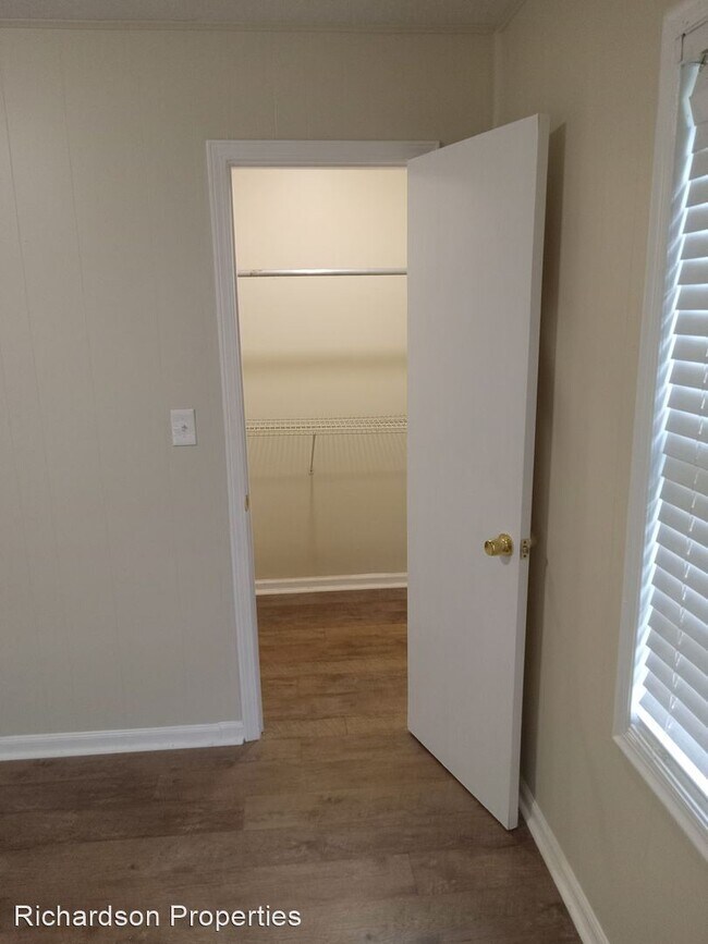 Building Photo - 2 br, 1 bath House - 125 Johnston Street