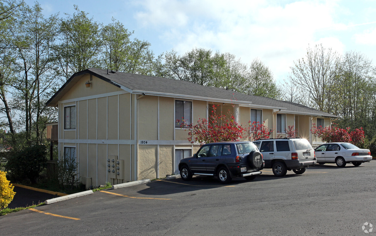 Building Photo - Westwind Apartments