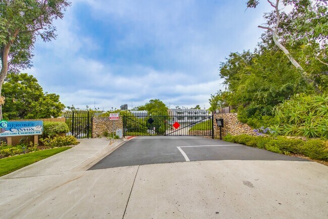 Entrance From Cherokee Avenue - 3360 Cherokee Ave