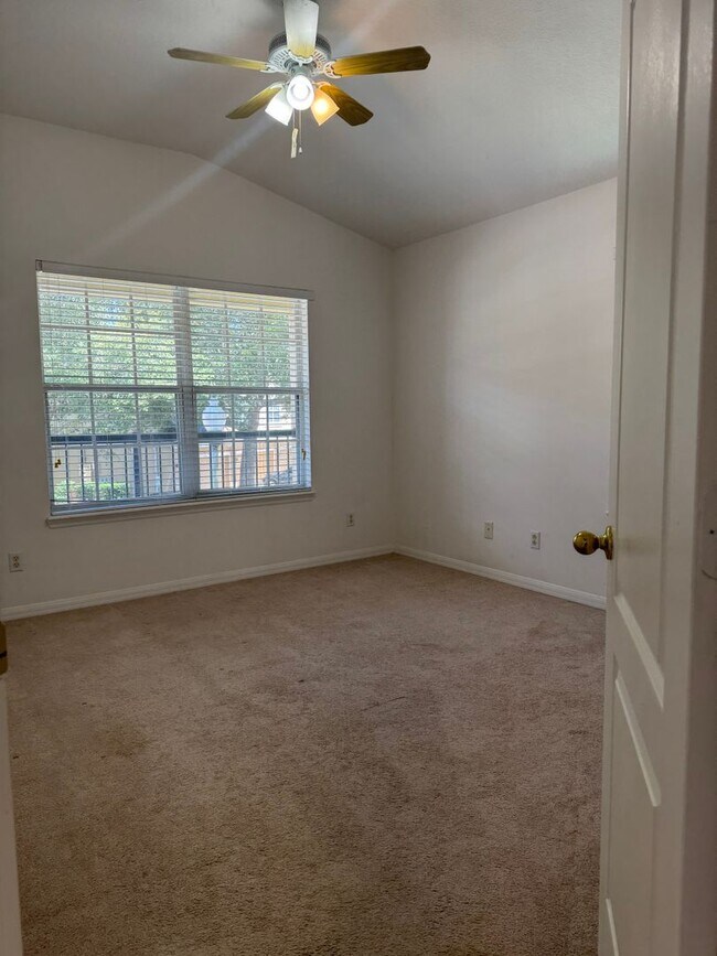 Photo - 842 Ashworth Overlook Dr. #C House