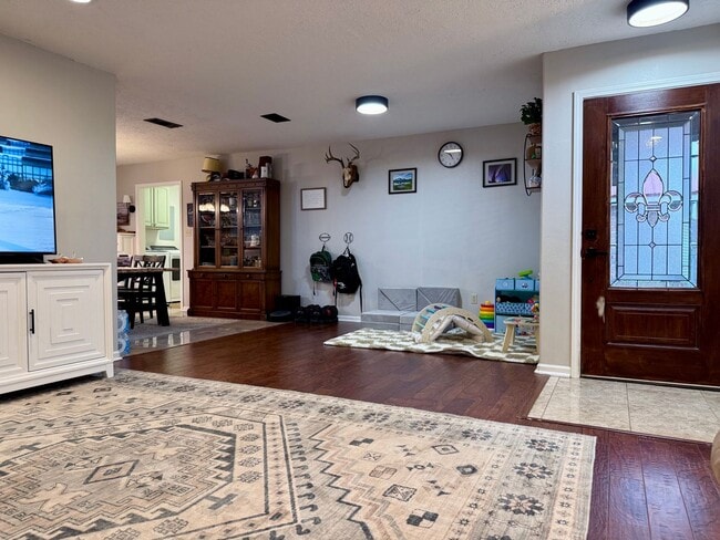 Foto del edificio - 2213 Angus St