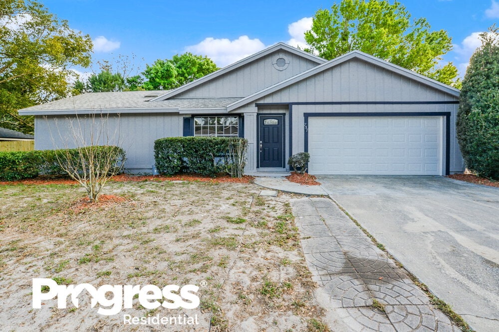 Primary Photo - 757 St Johns River Dr