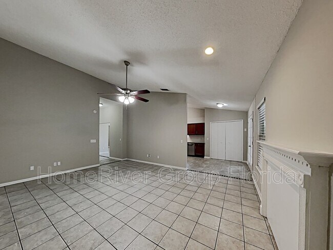 Building Photo - 203 Prindle Dr E