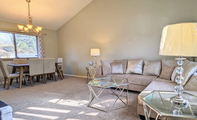 Foto del edificio - 1401 Knoll Dr