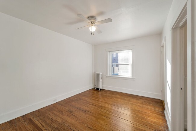 Building Photo - 1329 N Grant St