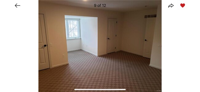 Dormitorio n.° 1 con baño completo adjunto - 805 Evans St