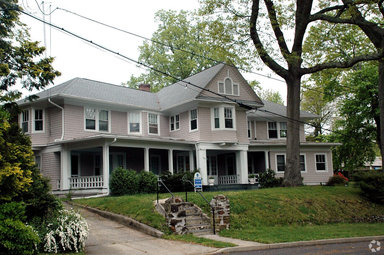 505 Cedar Ave Allenhurst Nj 07711 Apartments Allenhurst Nj Apartments Com