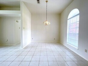 Building Photo - 15514 Heritage Country Ct