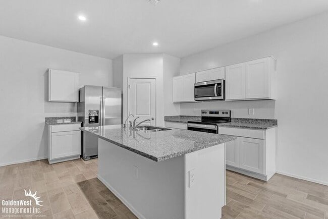 Foto del edificio - Beautiful 3Bdm 2Ba Home with Modern Updates in Coolidge!