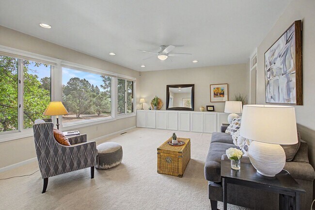 Building Photo - Peaceful Ranch Retreat with 4 Spacious Bedrooms!!