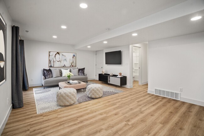Foto del edificio - 967 W Coral Charm Wy