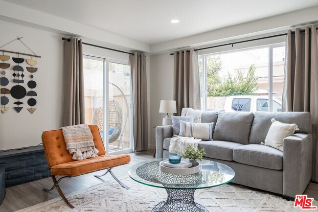 Foto del edificio - 329 Rosemont St