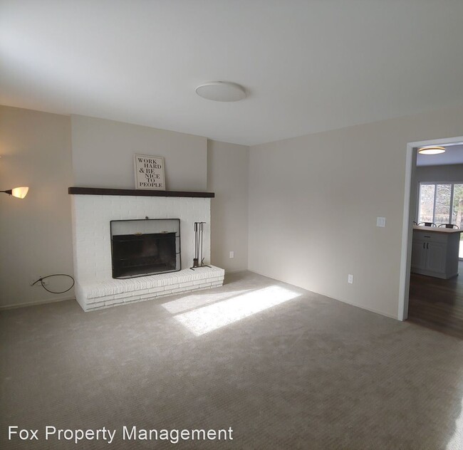 Foto del edificio - 5 br, 2 bath House - 3295 Emerson Avenue