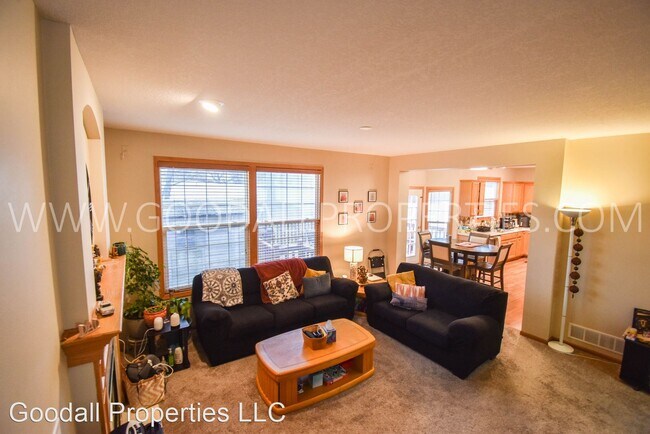 Building Photo - 4 br, 3.5 bath House - 7752 Cottonwood Lane