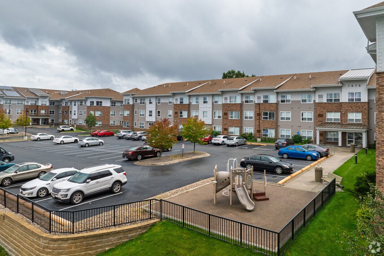 Foto del edificio - Sarazin Flats