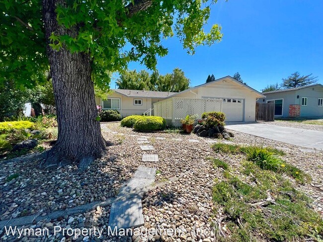 Building Photo - 3 br, 2 bath House - 141 Karen Drive