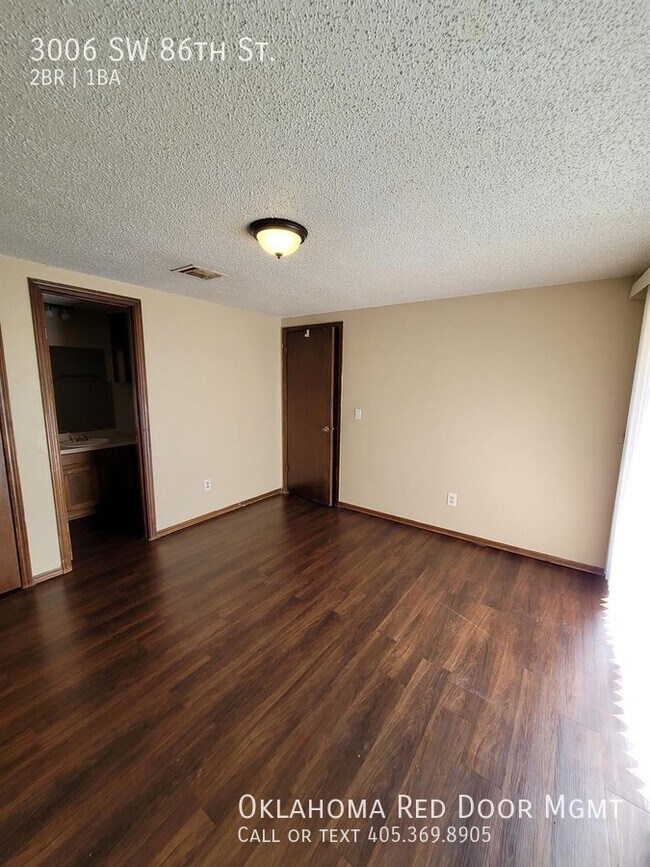 Foto del edificio - 3006 SW 86th St
