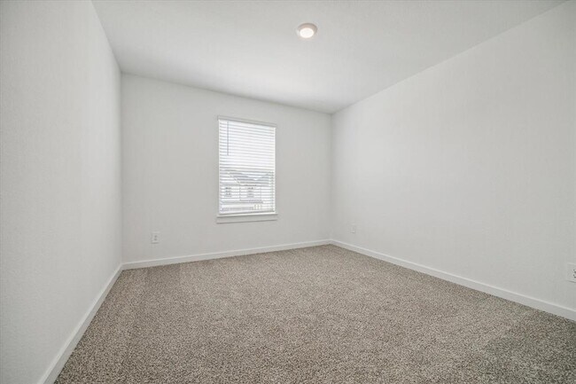 Foto del edificio - 12319 Basilwood Dr