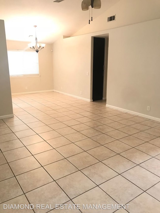 Building Photo - 4 br, 2 bath House - 6216 Castle Cary Dr