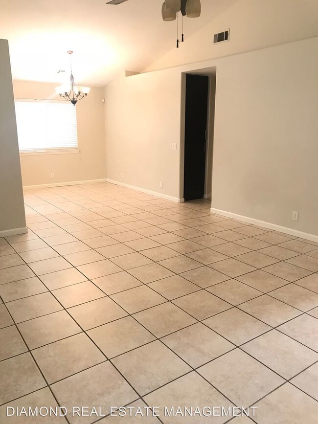 Foto del edificio - 4 br, 2 bath House - 6216 Castle Cary Dr
