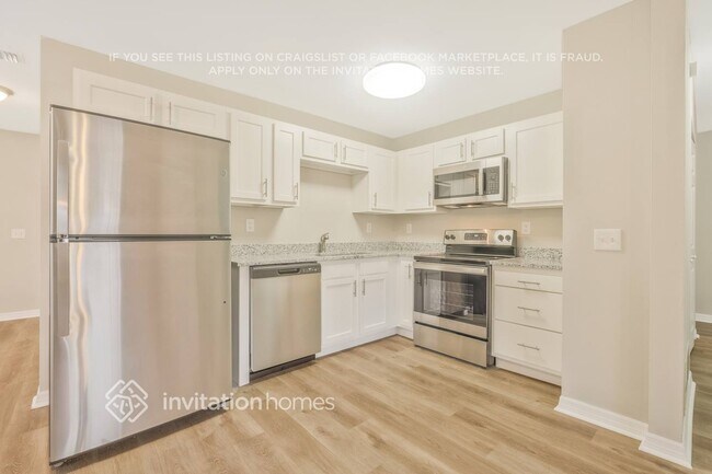 Foto del edificio - 4457 Ish Brant Rd W