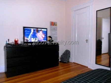 Building Photo - 1 Langdon Square