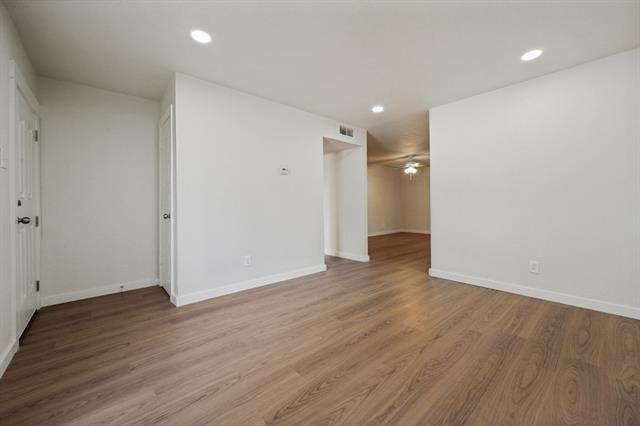 Foto del edificio - 1025 Kingston Dr
