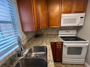 Building Photo - 478 C St