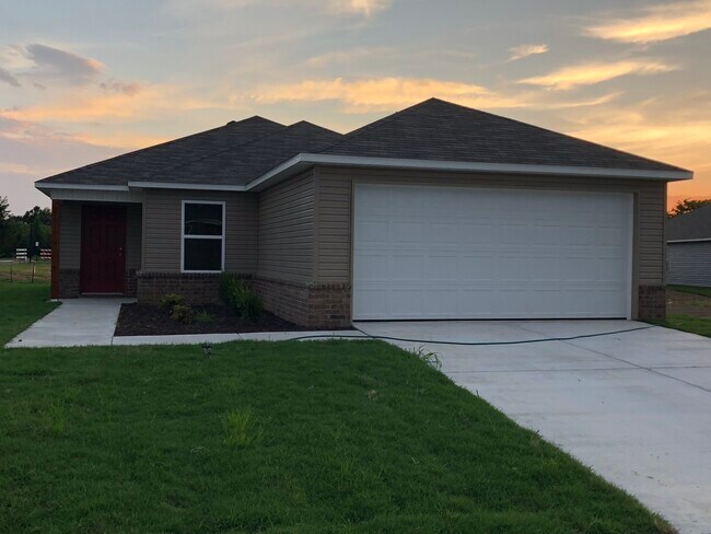 Foto del edificio - 5011 W Claxton Cir