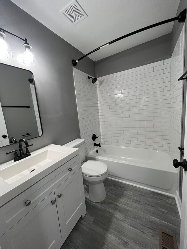 6 Victor Ct, Greer, SC 29651 House Rental in Greer, SC