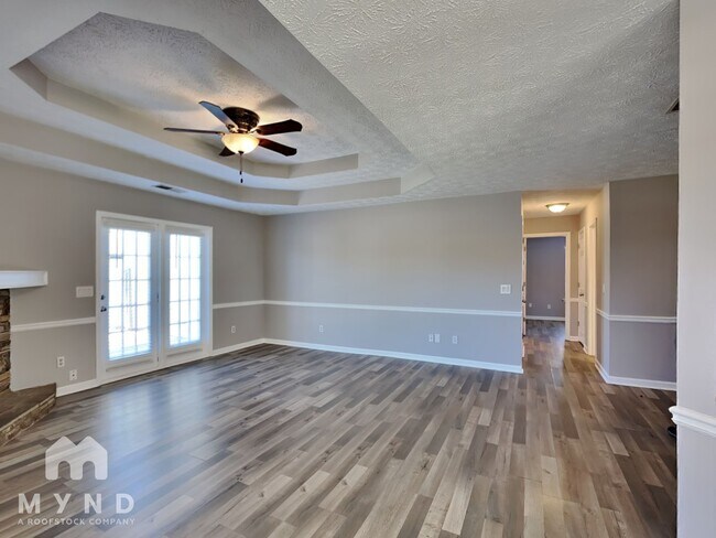 Building Photo - 315 Branchwood Dr
