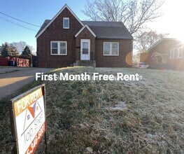 Building Photo - 3307 2nd Ave