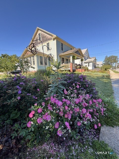 Foto del edificio - 519 Montauk Ave