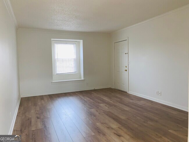 Building Photo - 207 Harwell Ave
