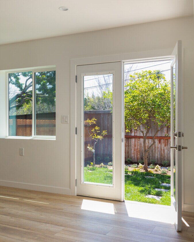 2301 Pier Ave, Santa Monica, CA 90405 House for Rent in Santa Monica