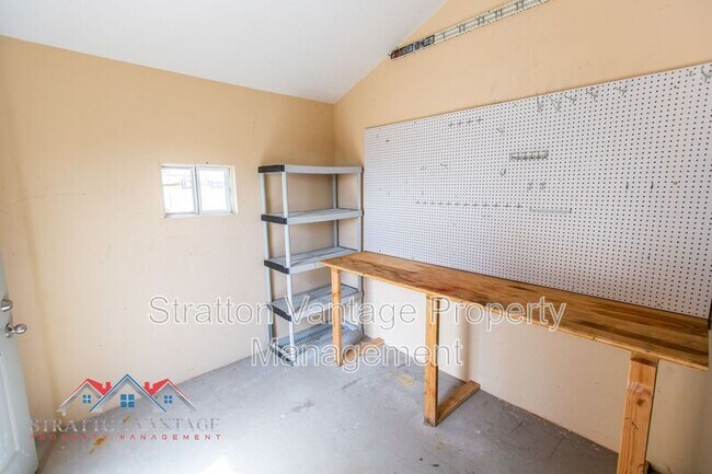Foto del edificio - 9915 E Broadway Rd