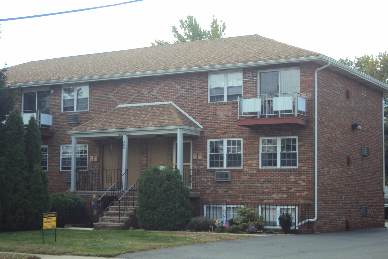 863 Allwood Rd, Clifton, NJ 07012 Apartments in Clifton, NJ