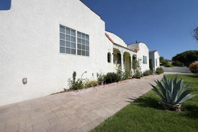 Foto del edificio - 2515 Illinois Ave