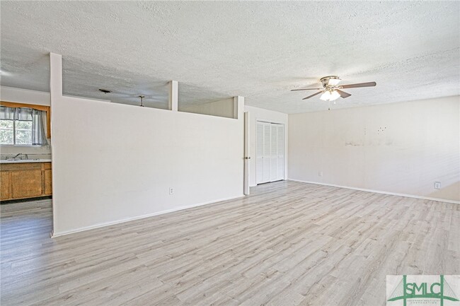 Building Photo - 12213 Deerfield Rd