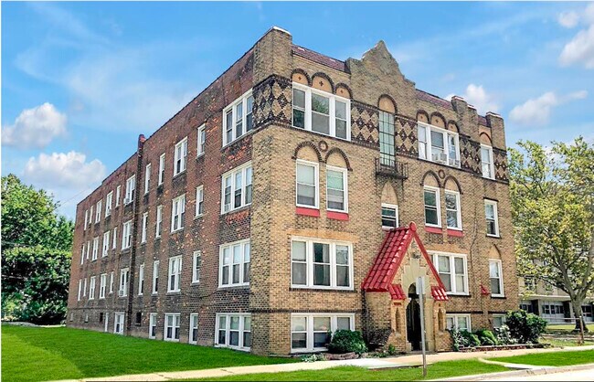 Foto del edificio - Huron River Dearborn