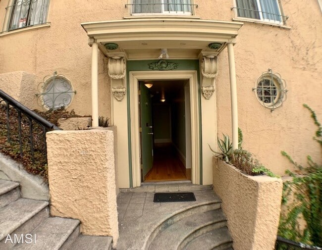 Building Photo - 1 br, 1 bath House - 738 Pine Street