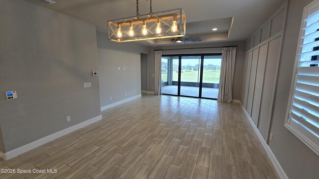 Building Photo - 2327 Kamin Dr