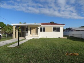 Building Photo - 7435 SW 22nd St
