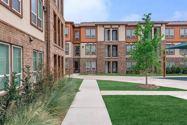 Foto del edificio - 540 Richcrest Dr