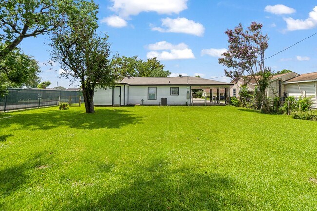 Foto del edificio - 1000 W Thomas Ave